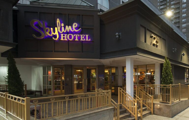 Best Skyline Business Hotels in the US: Architectural Guide