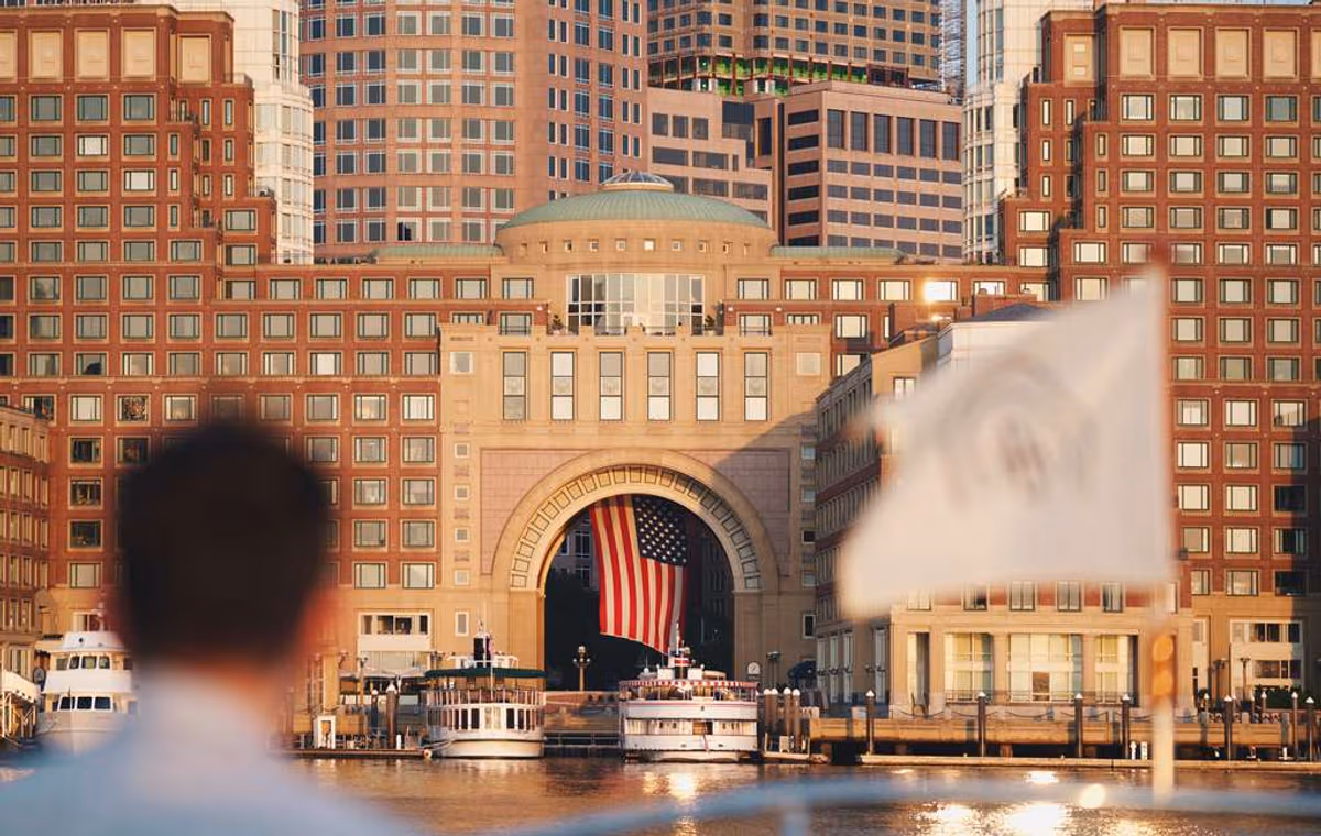 Best Waterfront Business Hotels United States: Asset Guide